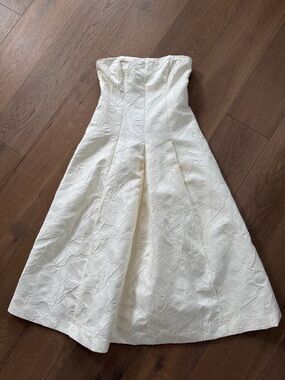 Ever new Strapless White Floral Jacquard Midi Dress